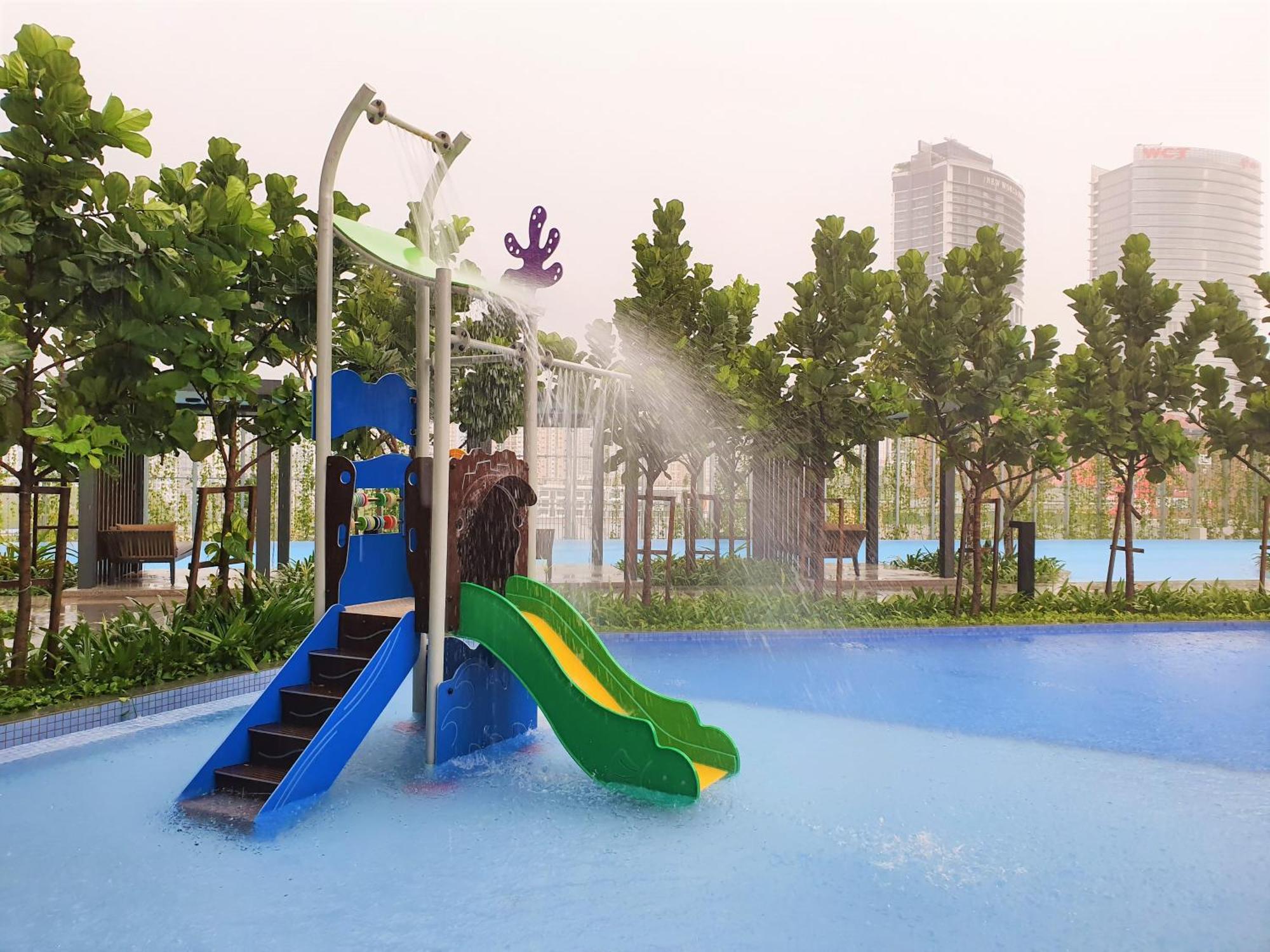 Highpark Suites At Petaling Jaya, Kelana Jaya By Plush Exterior foto