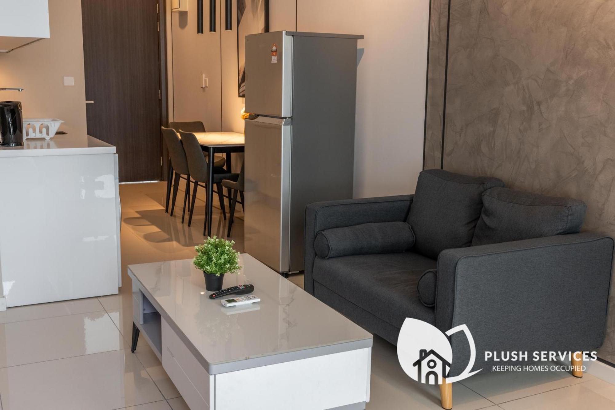 Highpark Suites At Petaling Jaya, Kelana Jaya By Plush Exterior foto