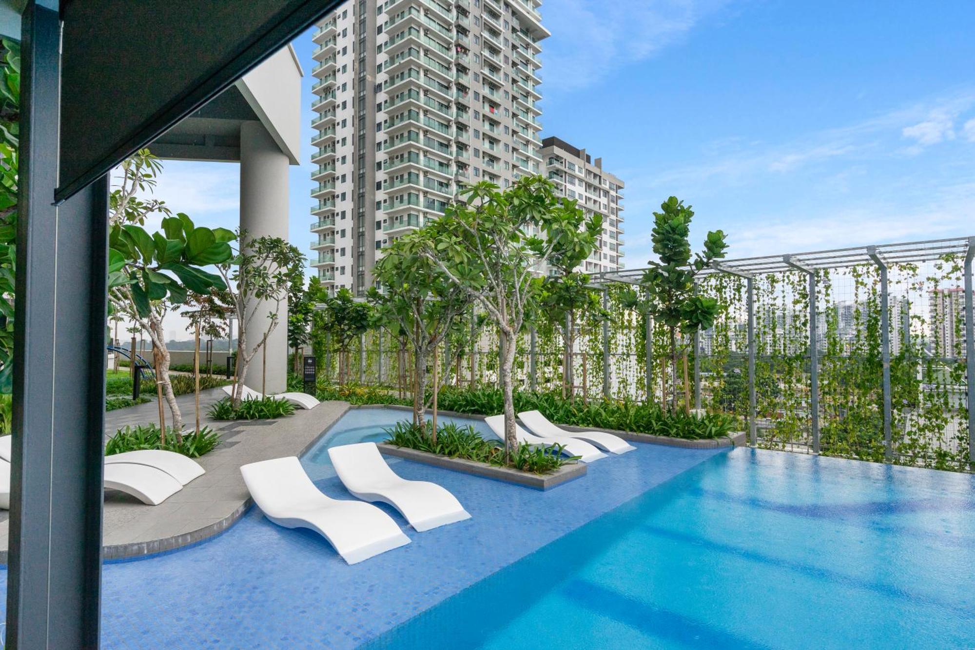 Highpark Suites At Petaling Jaya, Kelana Jaya By Plush Exterior foto