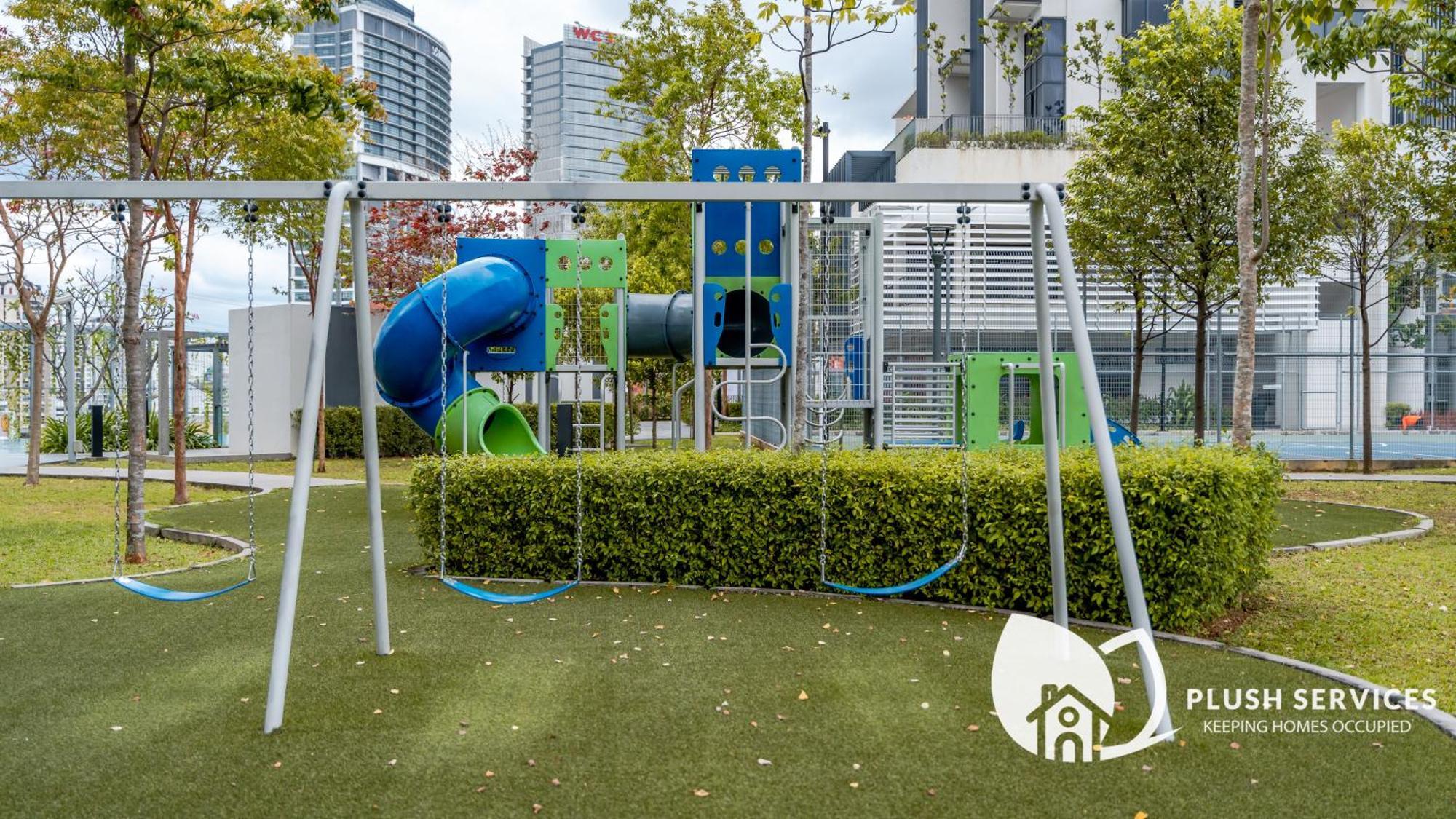 Highpark Suites At Petaling Jaya, Kelana Jaya By Plush Exterior foto